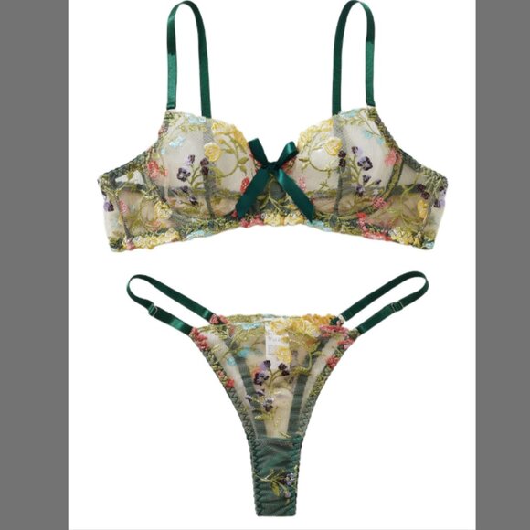 2PC Lingerie Set For Women Sexy Floral Embroidered Size Large - Picture 1 of 9